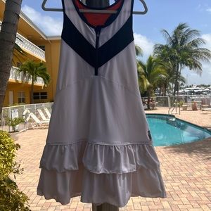 EUC Reebok tennis dress size l